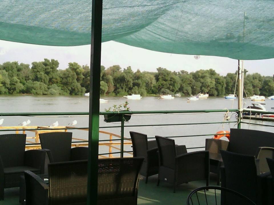 Hotel Splav Guest Hause Gusar Belgrad Zewnętrze zdjęcie